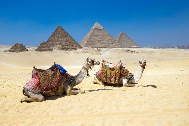 giza, Kahire, Mısır piramitleri. 