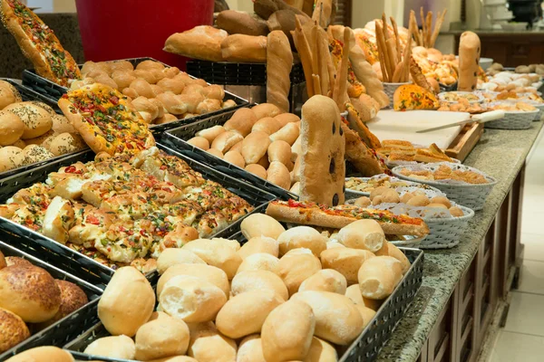 Assortimento prodotti con pane — Foto Stock