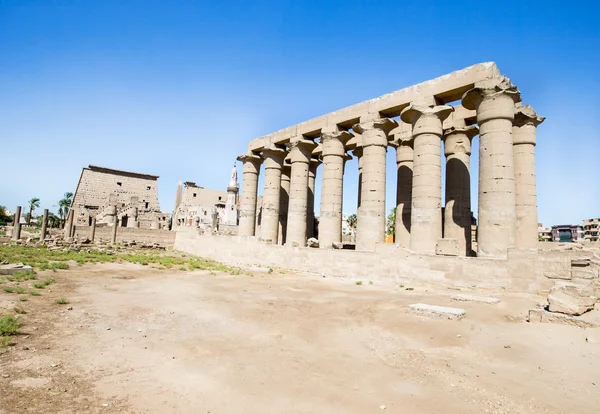 Templo de Luxor, Antiguo templo egipcio —  Fotos de Stock