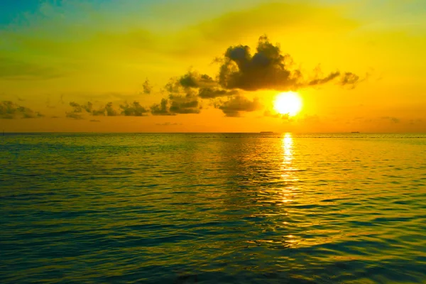 Sunset on Maldives island — Stock Photo, Image