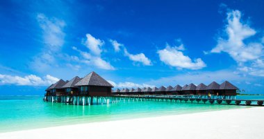 plaj bungalovlar Maldivler ile