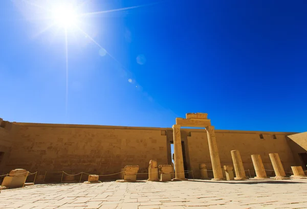 Ruínas antigas do templo de Karnak — Fotografia de Stock