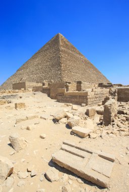 Kahire'deki giza piramitleri