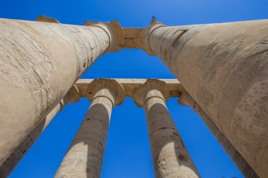 Mısır'daki Karnak Tapınağı kalıntıları