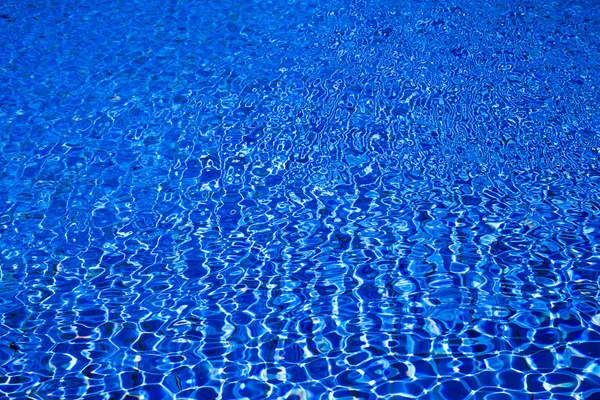 Blue pool water — Stock Photo, Image
