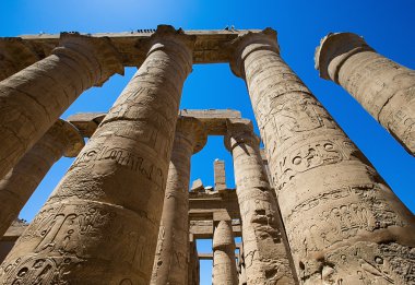 Mısır'daki Karnak Tapınağı kalıntıları