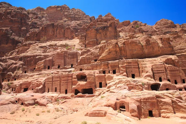 Rock skär arkitekturen i Petra — Stockfoto