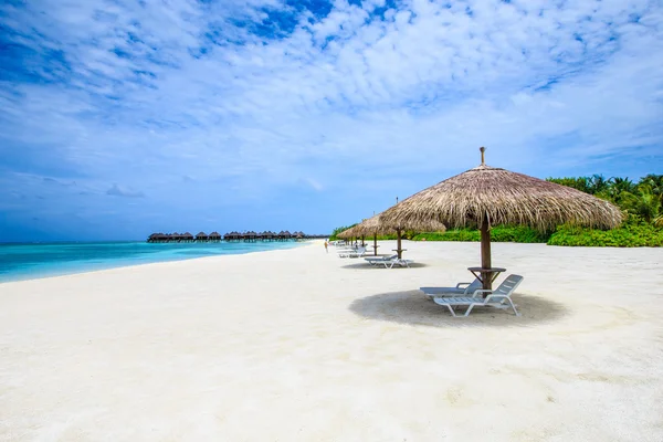 Belle plage aux Maldives — Photo