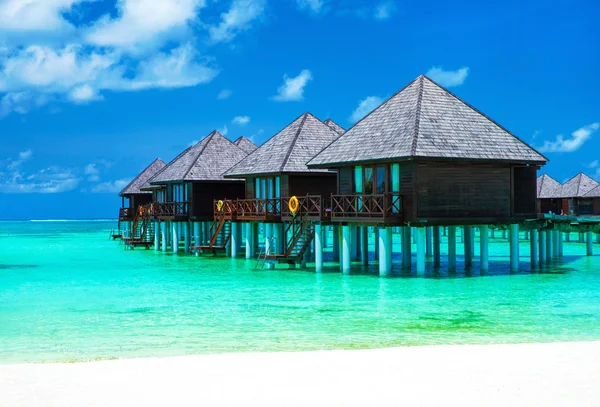 Spiaggia tropicale alle Maldive — Foto Stock