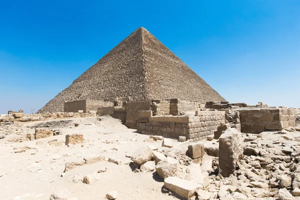 ปิรามิดแห่งกิซาในไคโร อียิปต์ . — ภาพถ่ายสต็อก