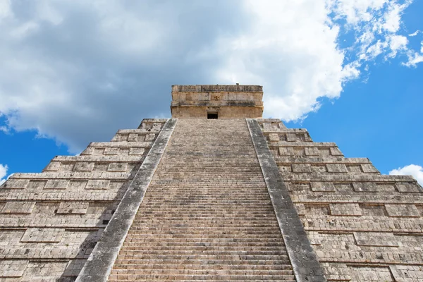 멕시코에서 Kukulkan 피라미드 — 스톡 사진