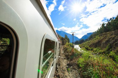 Machu Picchu için tren.