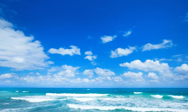 Vista di belle onde del mare — Foto Stock