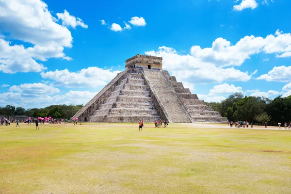 Weergave van Kukulkan piramide, — Stockfoto