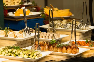Çeşitli taze salata