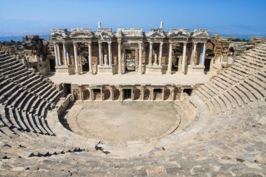 Hierapolis 'teki antik kalıntılar, Pamukkale, Türkiye.