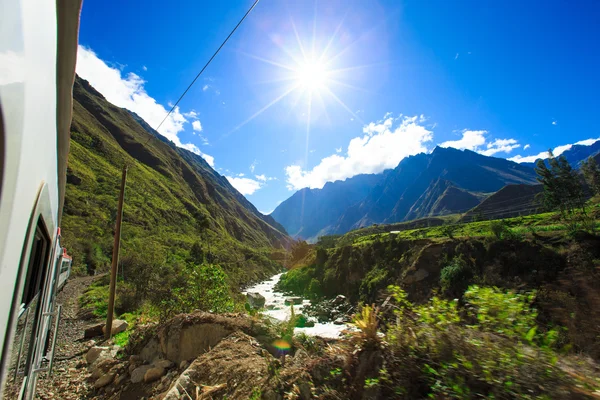 El tren a Machu Picchu . — Foto de Stock