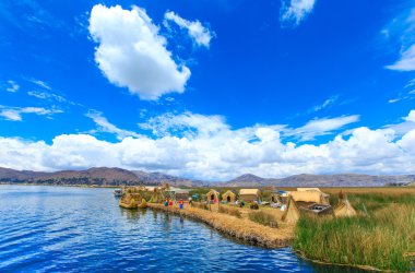Titicaca gölü Totora teknede