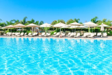 lüks açık hava yüzme havuzu Resort