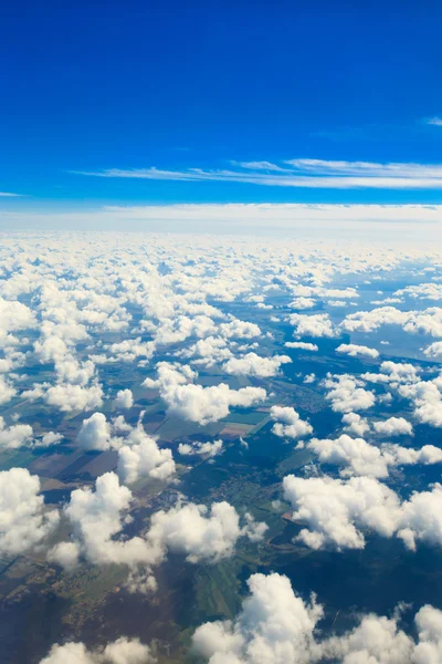 Nuvole nel cielo blu — Foto Stock