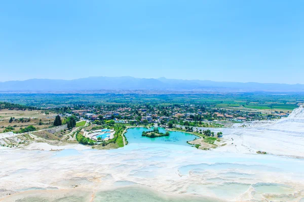 Pamukkale, sítio natural na província de Denizli, no sudoeste da Turquia — Fotografia de Stock