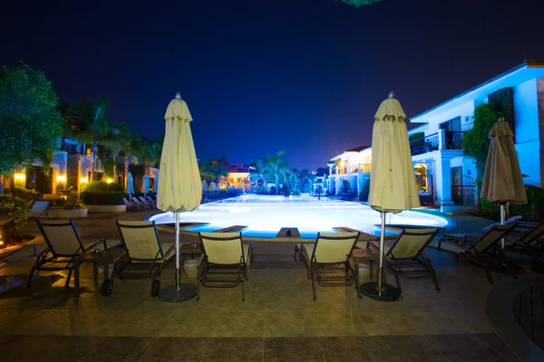 Swimming pool in hotel — Stock Photo, Image