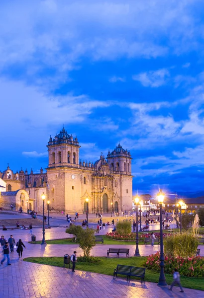 Vista de la iglesia catedral del Cuzco — Foto de Stock