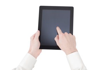 bir tablet tutan eller