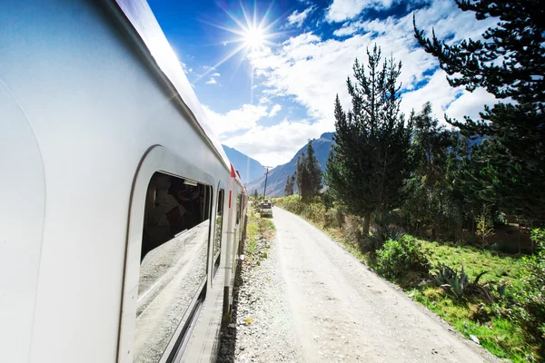 Tren a Machu Picchu —  Fotos de Stock