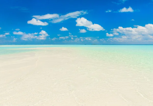 Playa tropical en Maldivas — Foto de Stock