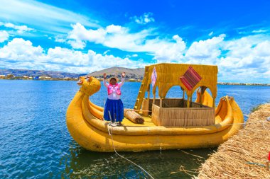 Titicaca gölü Totora teknede