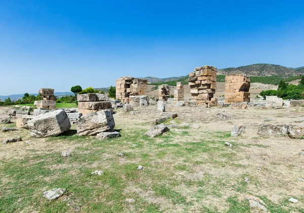 Ancient ruins in Hierapolis — Stock Photo, Image