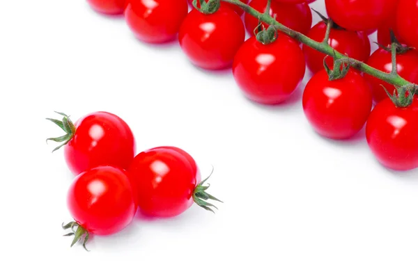 Ripe tomatoes with green leaves — Stock Photo, Image