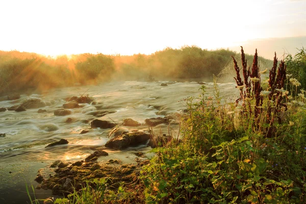 Dawn over Rushing river — Stock Photo, Image