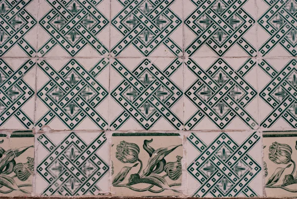 Detalle de azulejos tradicionales de fachadas — Foto de Stock