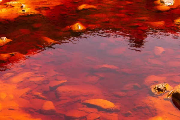 The Río Tinto (red river) is a river in southwestern Spain — Stock Photo, Image