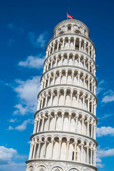 Pisa, Italien - den 28 augusti, 2014: Pisa, Piazza del Duomo, med basilikan lutande tornet, Italien Stockbild