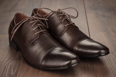 kahverengi deri ayakkabı