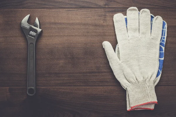 ayarlanabilir anahtarı ve eldiven