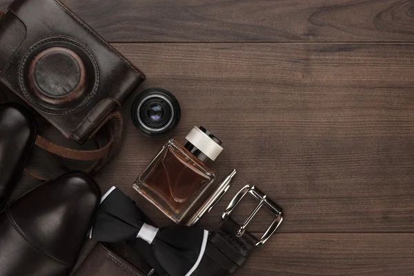 Mens accessoires in volgorde op tafel — Stockfoto