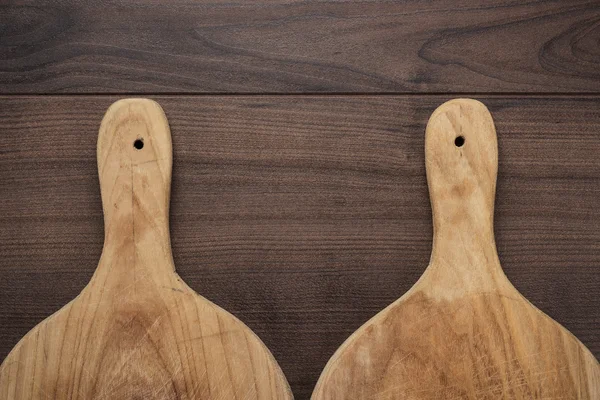 Twee breadboard op tafel — Stockfoto