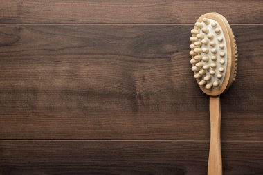 masada ahşap masaj fırçası