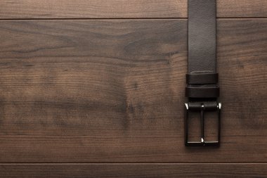 kahverengi deri kemer erkekler için