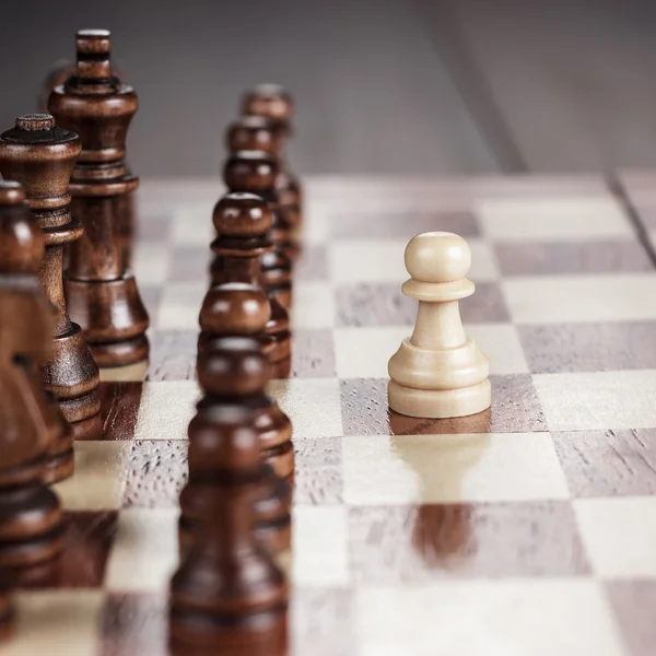 Chess leadership concept on the chessboard — Stock Photo, Image