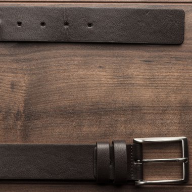 kahverengi deri kemer erkekler için