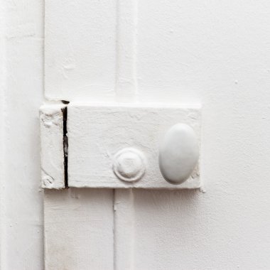 vintage beyaz boyalı LOCK kapalı kapı