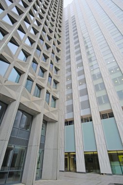 gökyüzü-kazıma bir Paris bölgesinde savunma aletleri