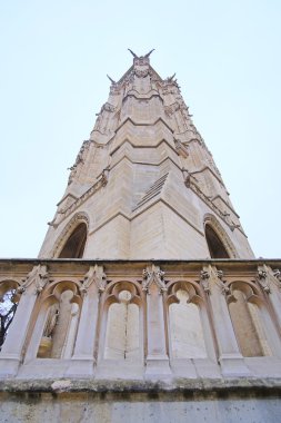 Roma-Katolik Kilisesi bir Paris Merkezi