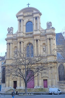  Roma-Katolik Kilisesi bir Paris Merkezi