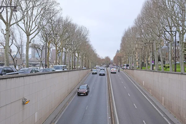 Calle en un centro de París — Foto de Stock